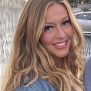 Meet your Posher, Deborah